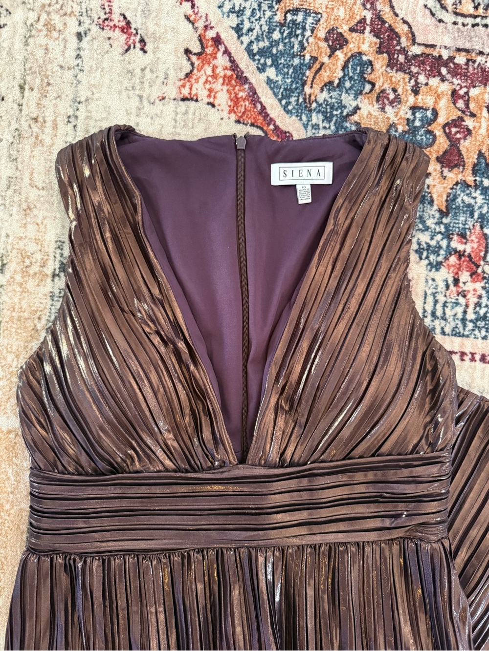 Sleeveless Metallic Brown V-Neck Maxi Dress - Picture 3 of 4